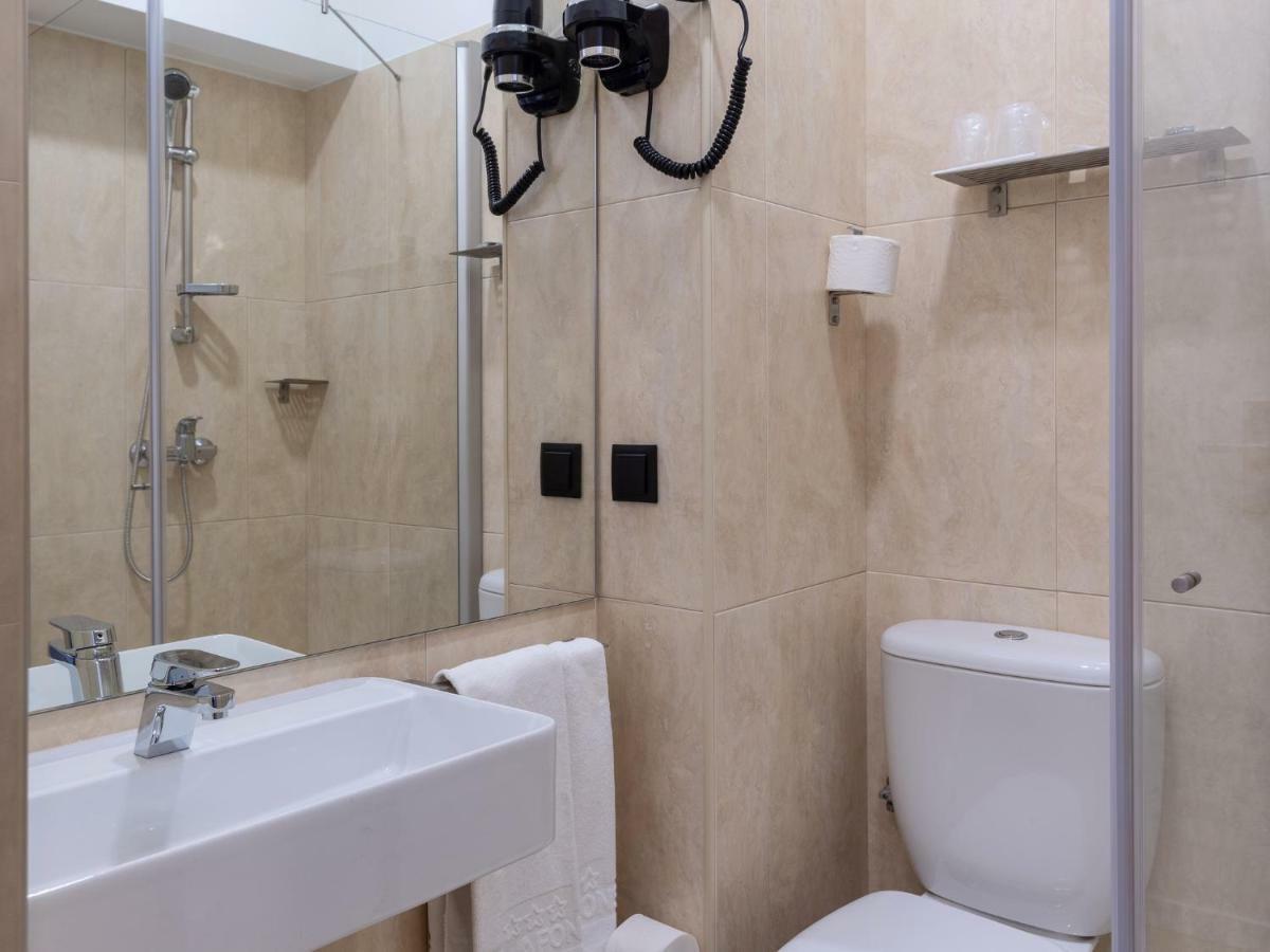 Executive Twin,789558552:JPEG